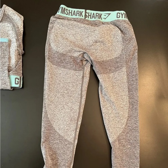 Teal Flex Gymshark Bra And Leggings Set - Picture 5 of 5